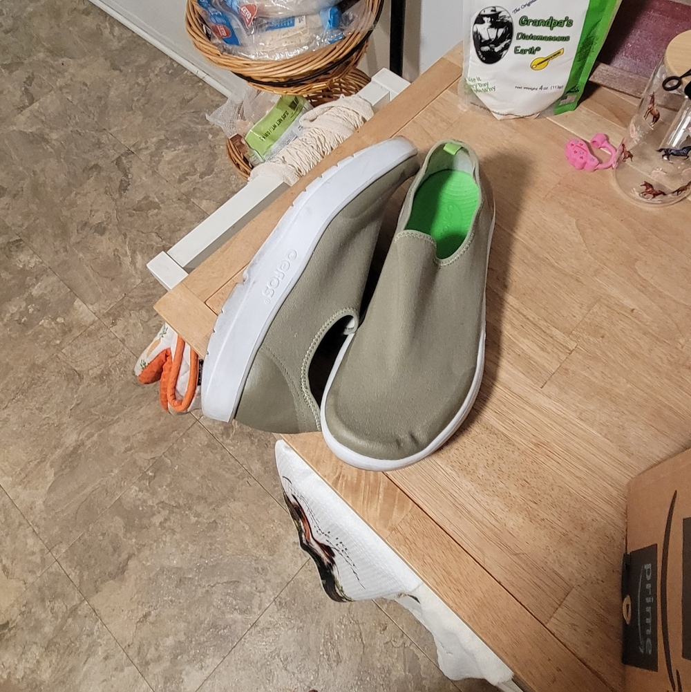 oofos Green Slip-On Sneakers